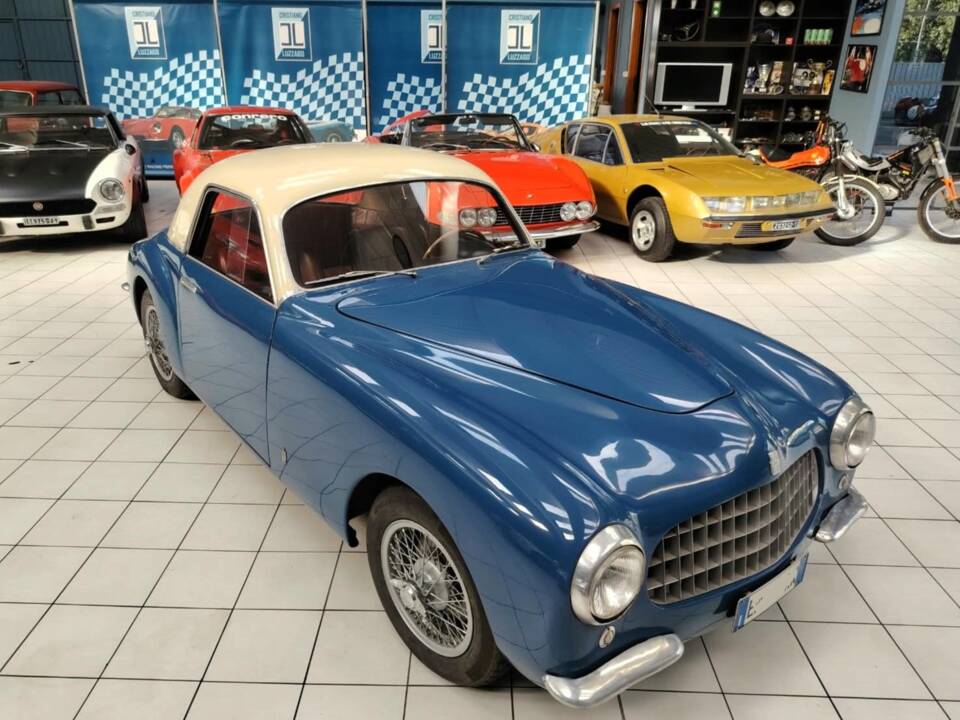 Afbeelding 9/56 van SIMCA 8 Sport (1951)