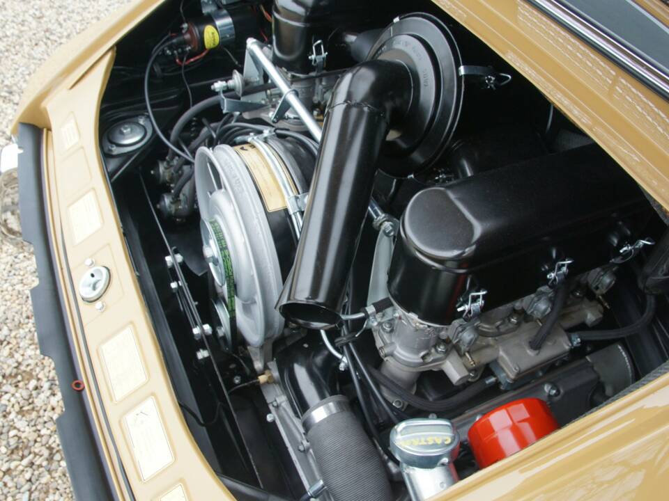 Immagine 31/50 di Porsche 911 2.0 (1965)