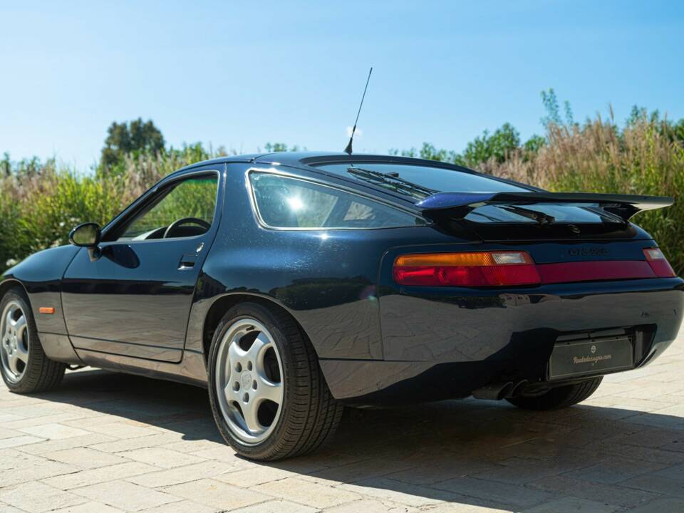 Afbeelding 12/50 van Porsche 928 GTS (1992)