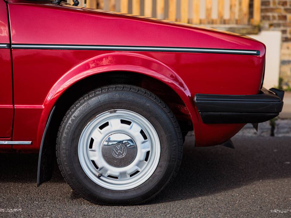Immagine 16/50 di Volkswagen Golf I GL (1982)