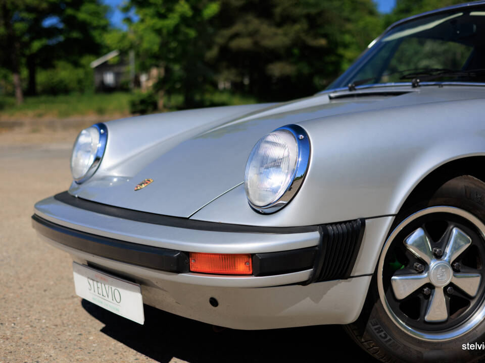 Image 20/42 de Porsche 911 2.7 (1974)