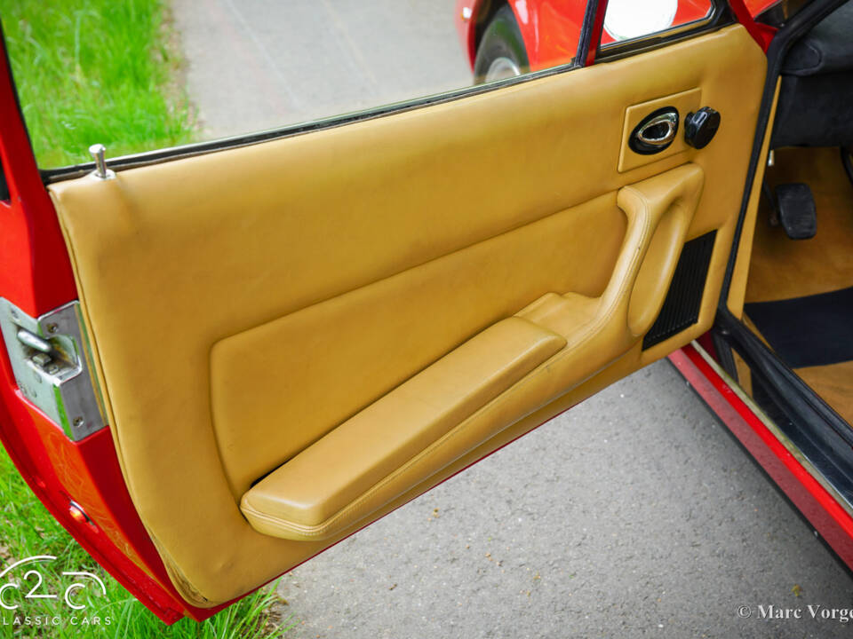 Image 11/80 of Ferrari 365 GTC&#x2F;4 (1972)