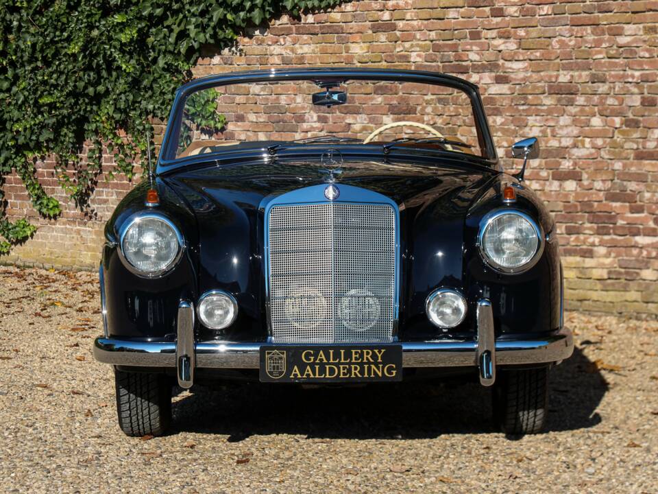 Imagen 33/50 de Mercedes-Benz 220 S Cabriolet (1956)