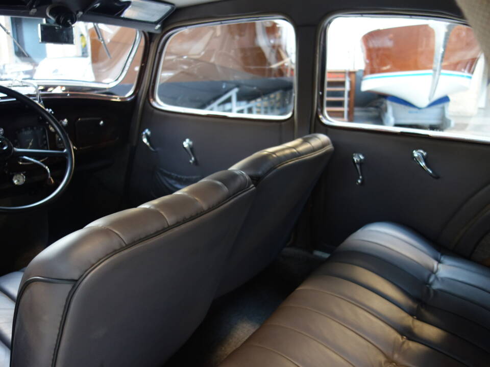 Afbeelding 15/30 van Citroën Traction Avant 7 C (1935)