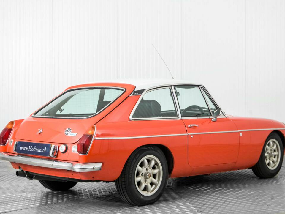 Bild 2/50 von MG MGB GT V8 SEC (1978)