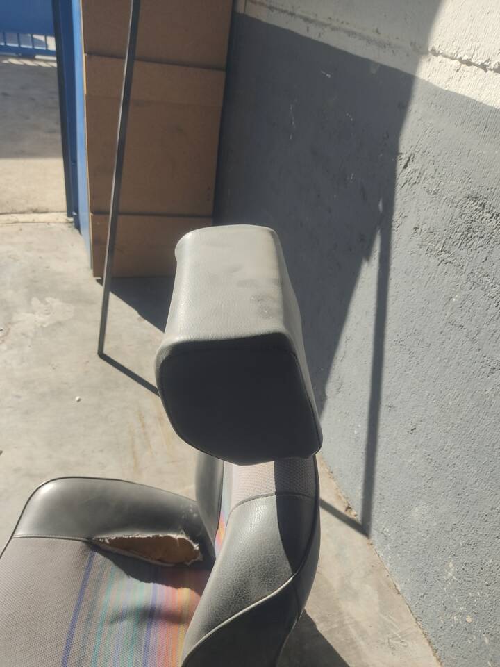 Image 71/91 of Renault R 4 F6 (1988)