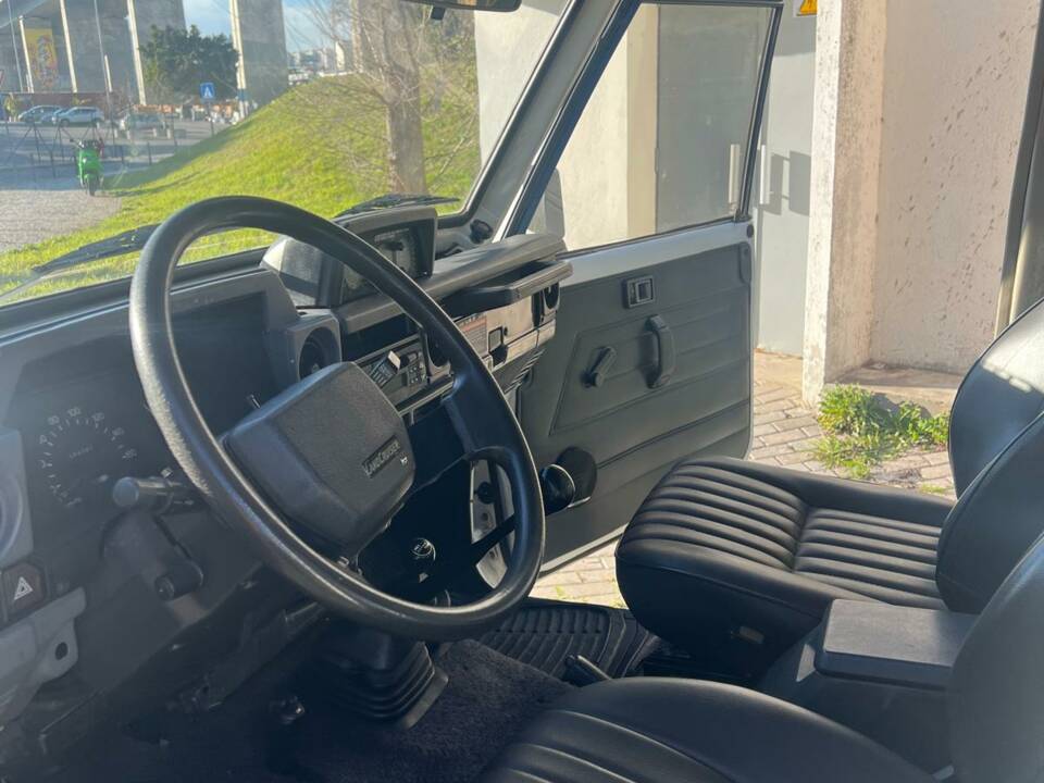 Bild 6/17 von Toyota Land Cruiser BJ73 (1988)