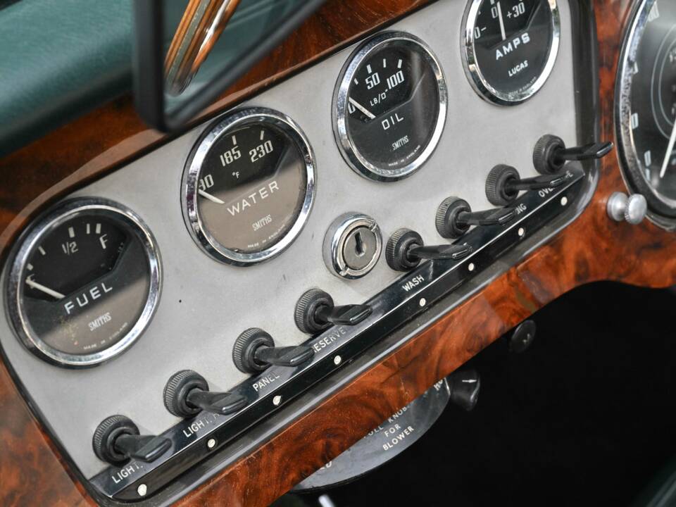 Afbeelding 43/50 van Daimler SP 250 (1963)