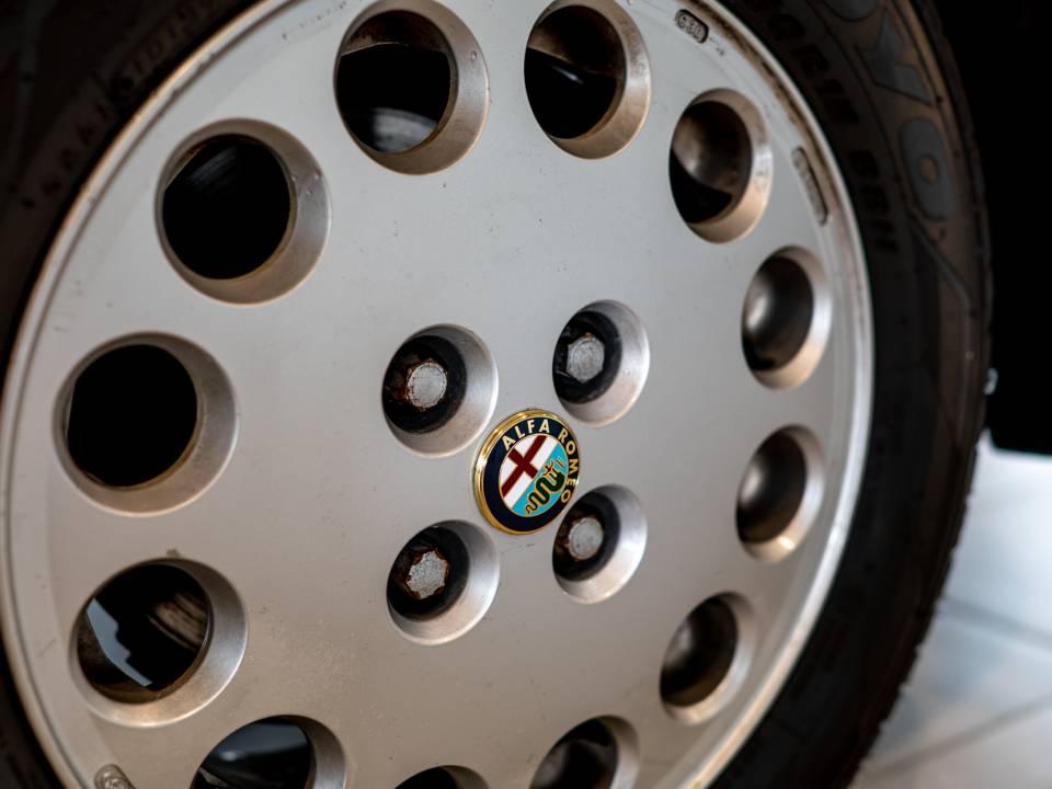 Image 10/20 of Alfa Romeo 2.0 Spider (1991)