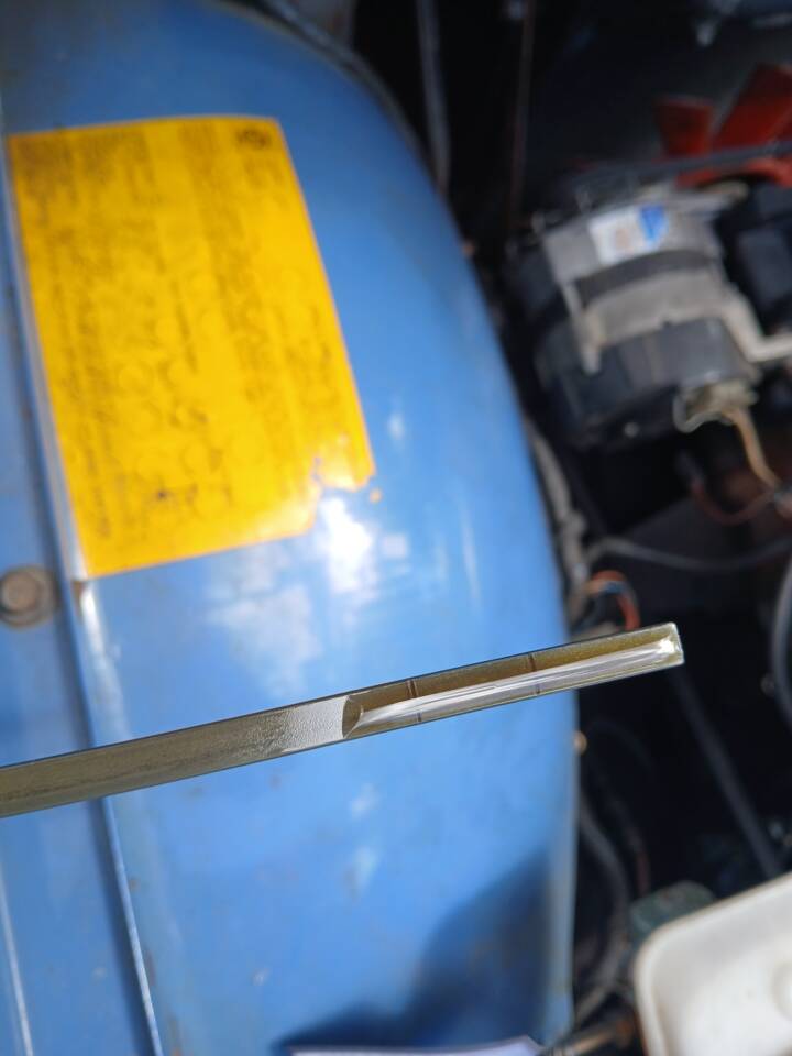 Image 42/51 of Triumph TR 6 (1975)