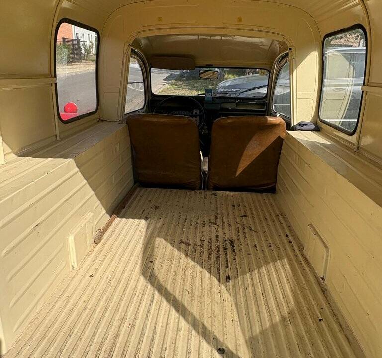Image 6/8 of Citroën AK 400 (1973)
