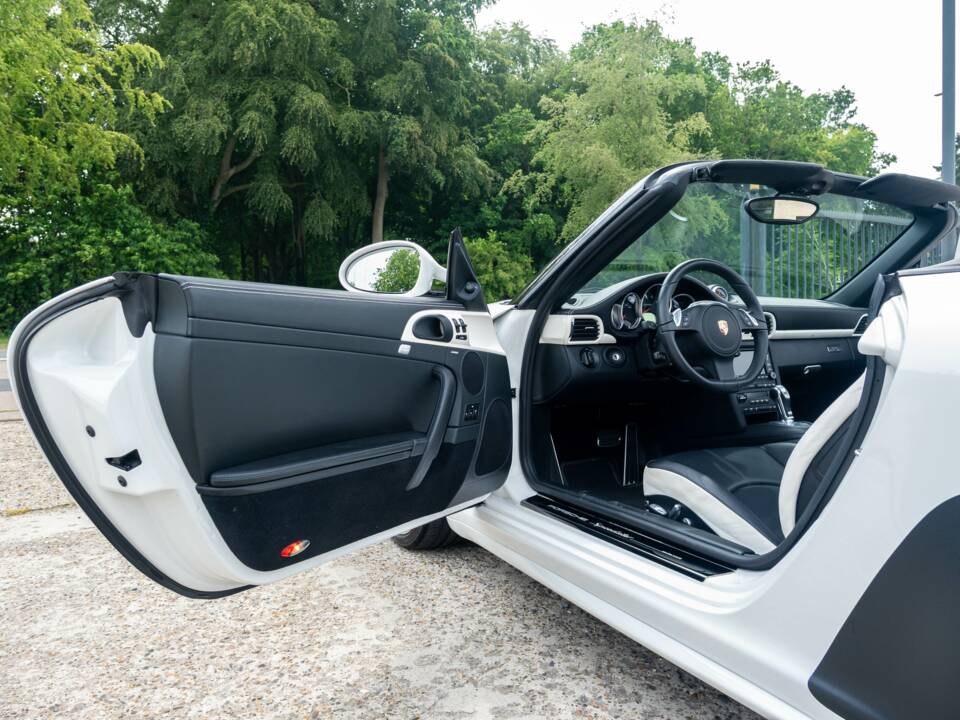 Bild 17/27 von Porsche 911 Speedster (2011)