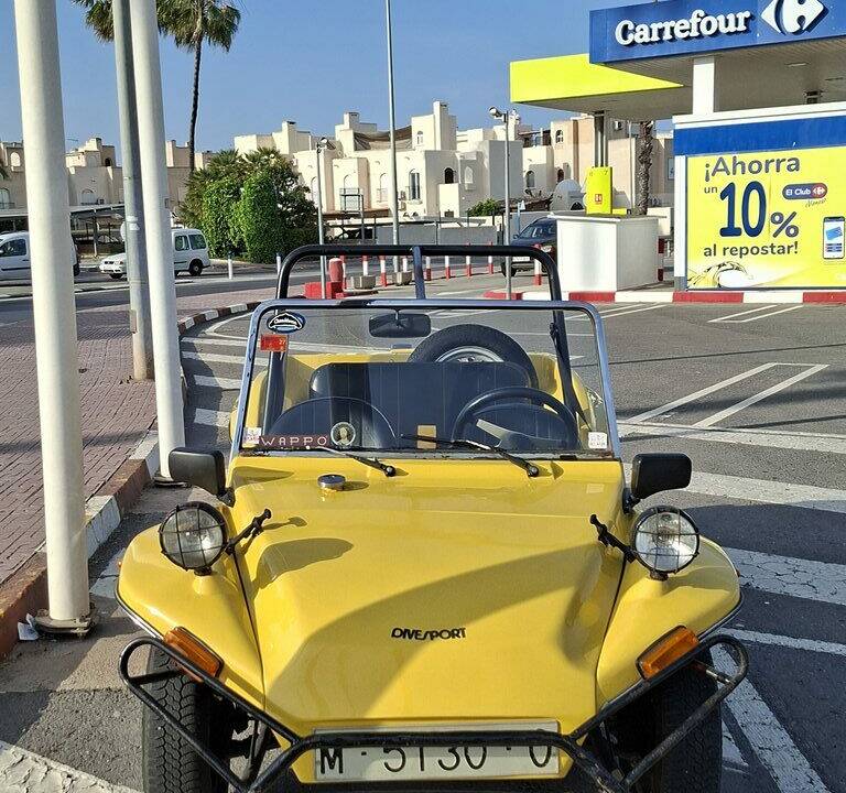 Image 3/8 of SEAT 600 D (1973)