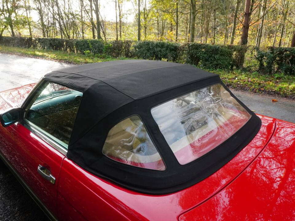 Image 11/22 of Mercedes-Benz 500 SL (1988)