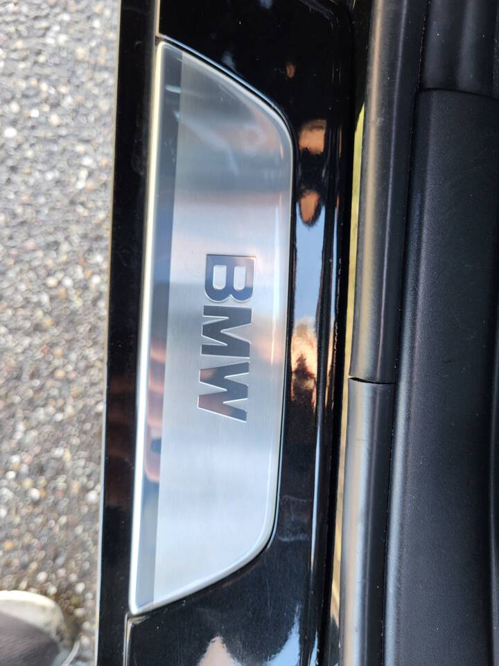 Bild 8/14 von BMW 130i (2007)