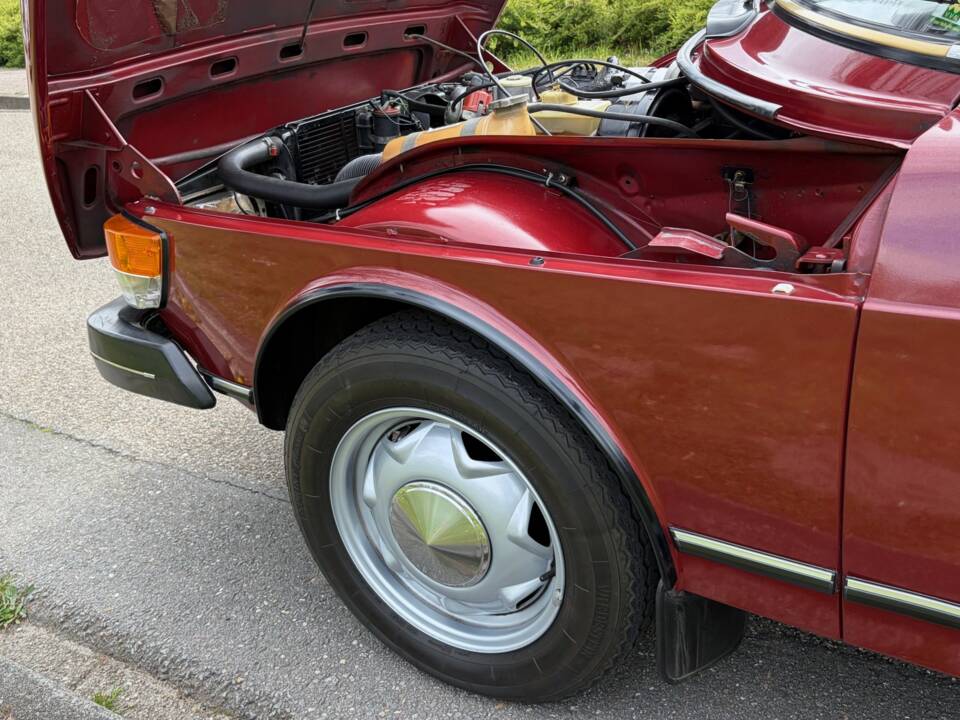 Image 18/24 of Saab 99 (1980)