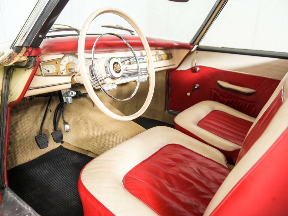 Image 11/50 of Borgward Isabella Coupe (1958)