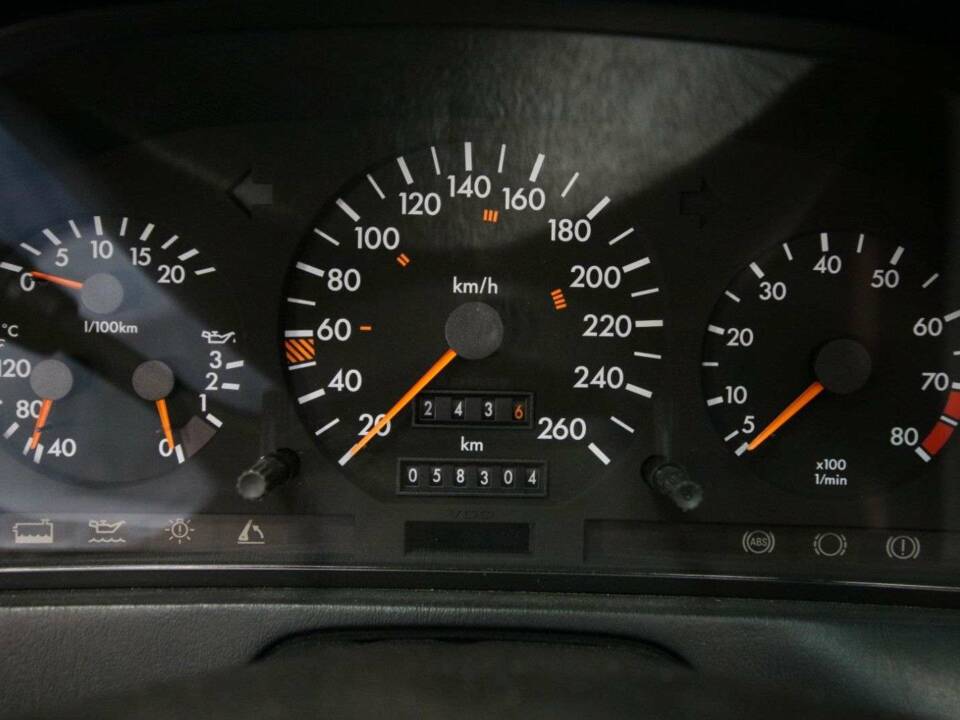 Imagen 14/30 de Mercedes-Benz 300 SL-24 (1991)
