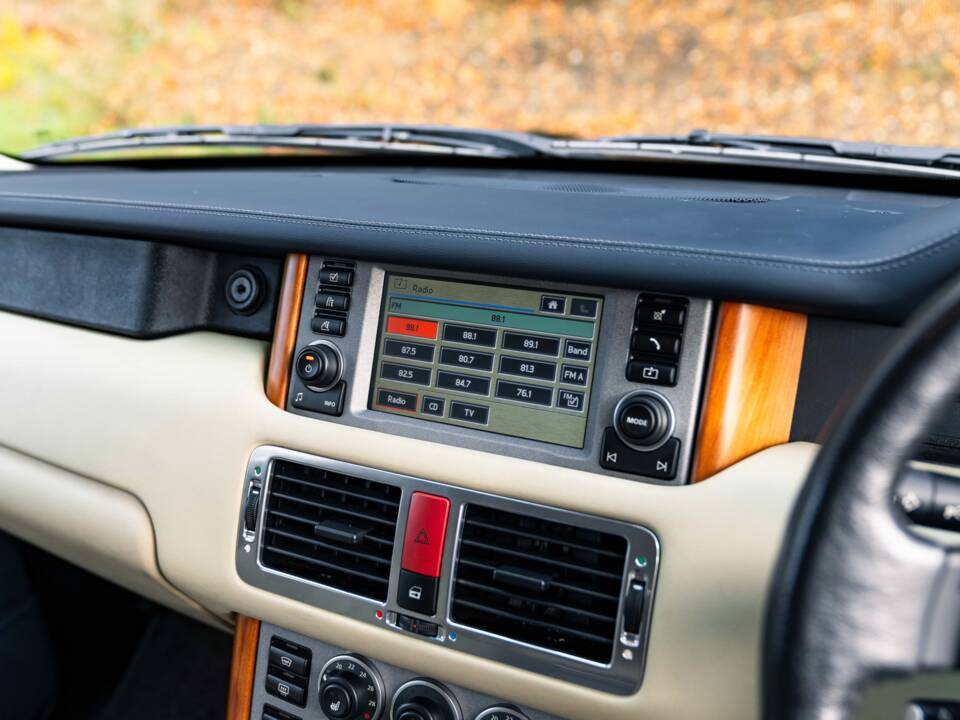 Bild 12/26 von Land Rover Range Rover Vogue V8 (2005)