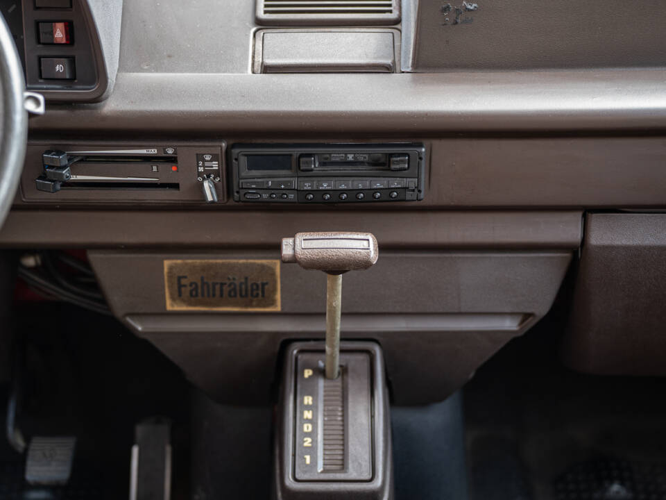 Bild 30/52 von Volkswagen T3 Bus 2.1 (1989)