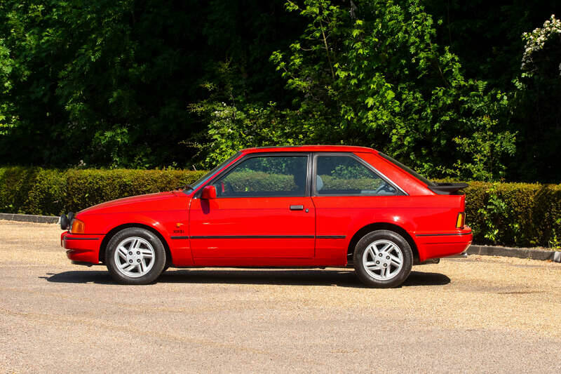 Image 20/50 of Ford Escort IV XR3i (1989)