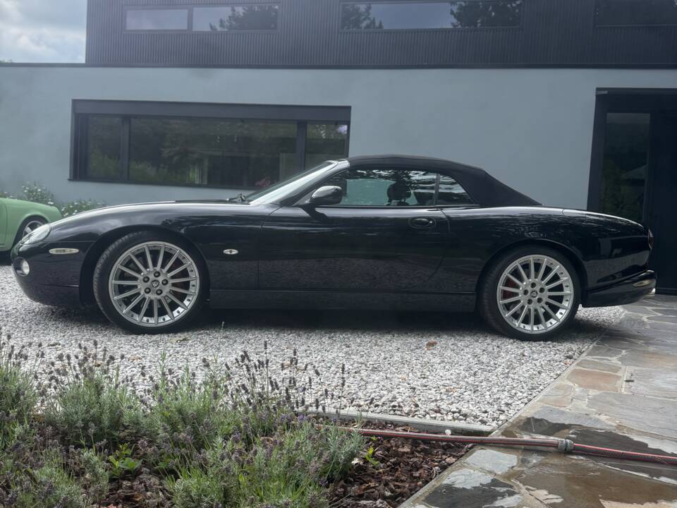 Image 4/24 of Jaguar XKR (2005)