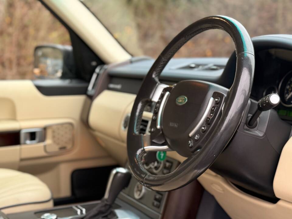 Bild 10/27 von Land Rover Range Rover Vogue TDV8 (2009)