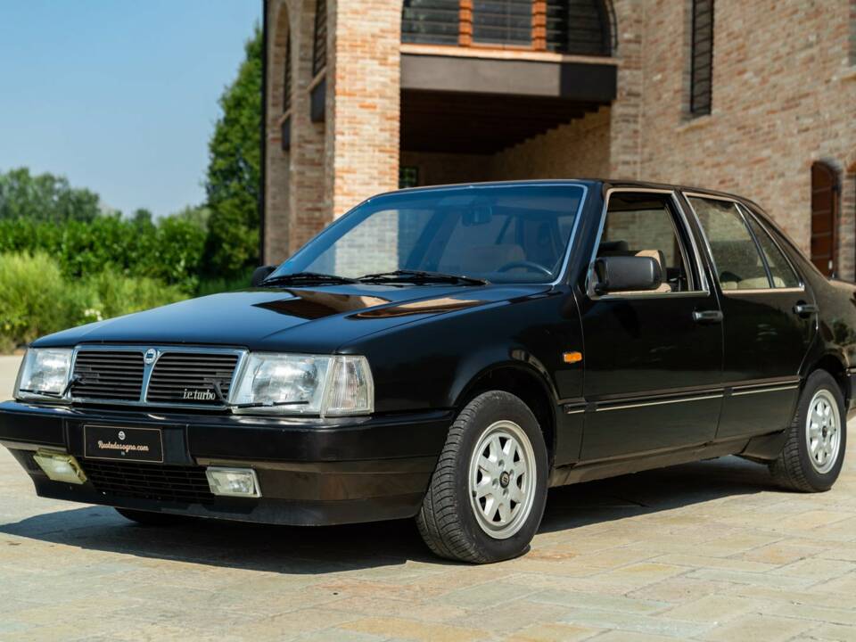 Bild 1/50 von Lancia Thema I.E. Turbo (1986)