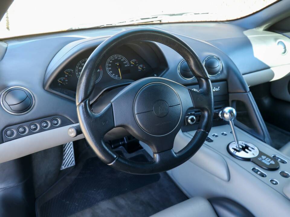 Image 45/50 de Lamborghini Murciélago (2003)