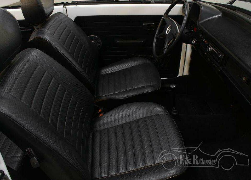 Image 9/19 of Volkswagen Beetle 1600 (1979)