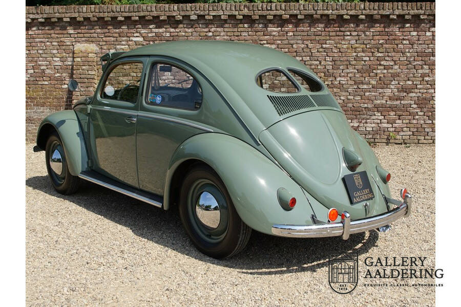 Image 32/50 of Volkswagen Beetle 1100 Standard (Brezel) (1951)