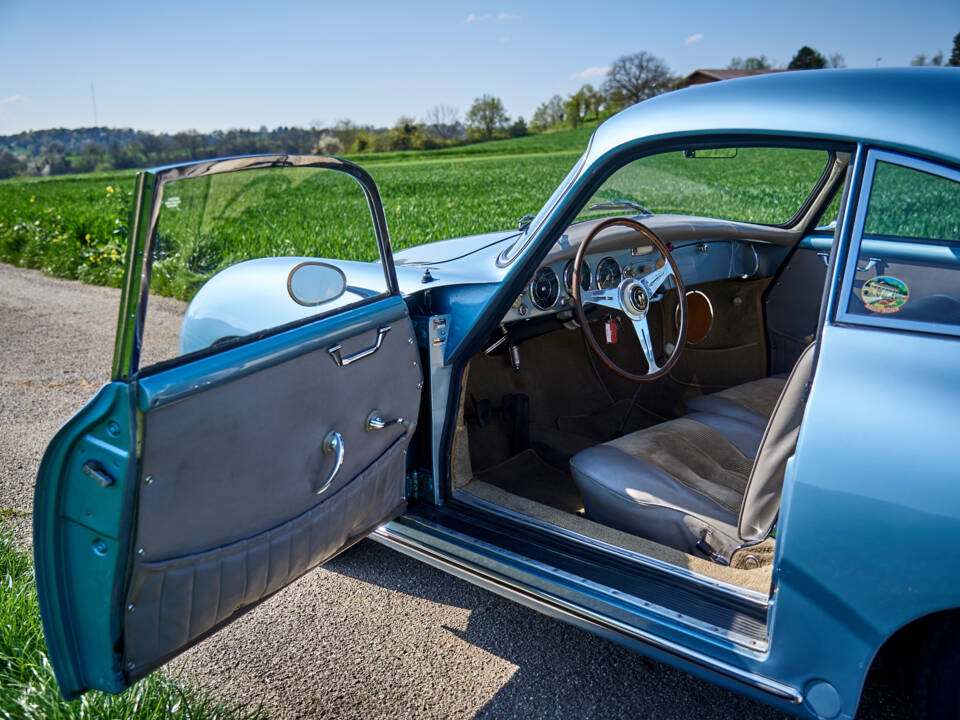 Image 19/29 of Porsche 356 A 1600 S (1957)