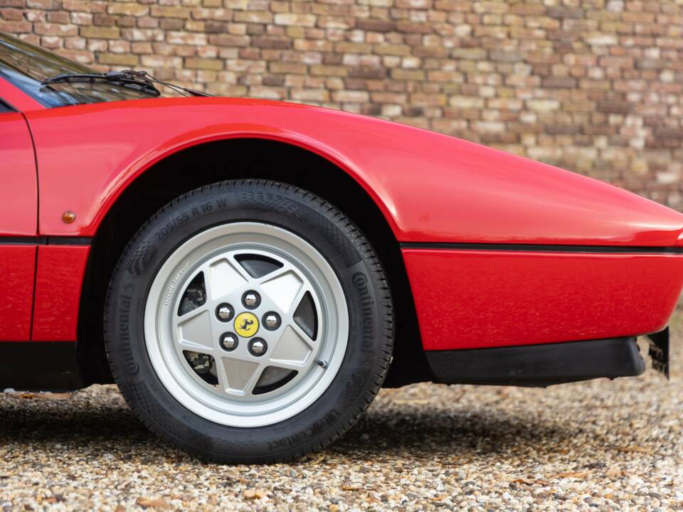 Image 43/50 of Ferrari 328 GTB (1989)
