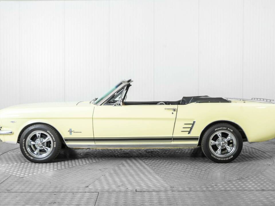 Imagen 13/50 de Ford Mustang 390 GTA (1966)