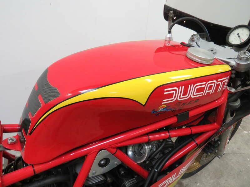 Afbeelding 15/43 van Ducati 600 TT2 (1982)