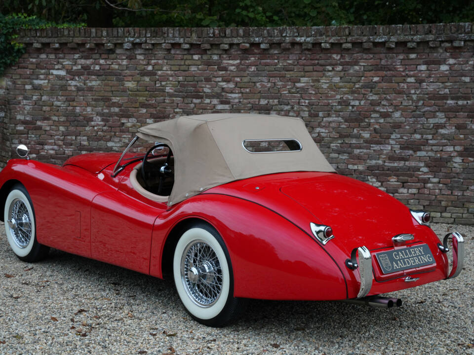 Image 44/50 de Jaguar XK 120 OTS (1954)