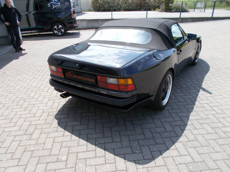 Image 3/12 de Porsche 944 Turbo (1992)