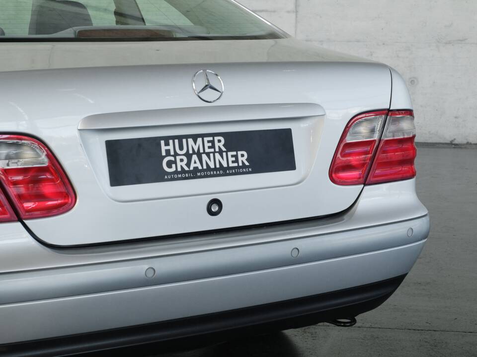 Bild 16/50 von Mercedes-Benz CLK 230 Kompressor (1999)