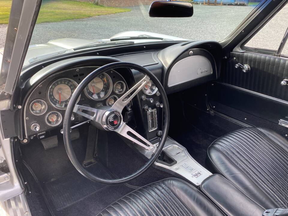 Bild 4/20 von Chevrolet Corvette Sting Ray (1963)