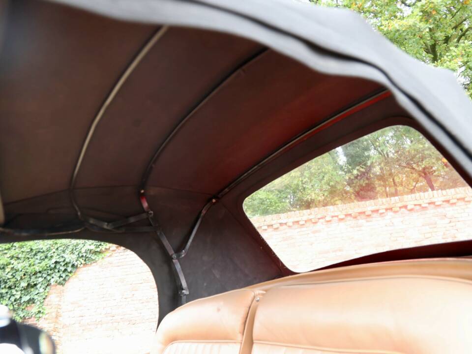 Image 19/50 of Jaguar XK 120 SE OTS (1954)