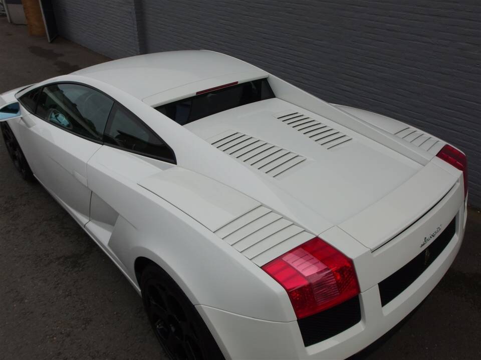 Image 48/100 of Lamborghini Gallardo (2005)