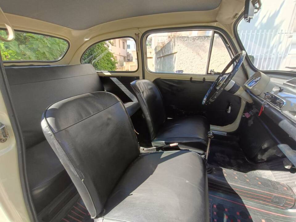 Immagine 7/50 di FIAT 600 D (1969)