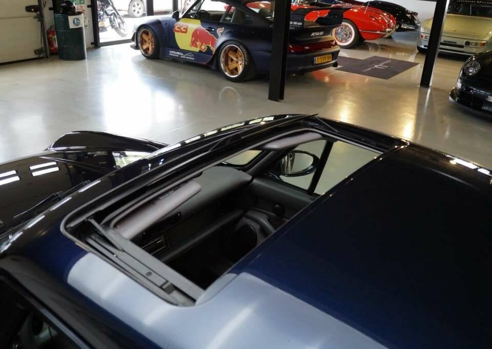 Image 6/50 of Porsche 911 Carrera (1995)