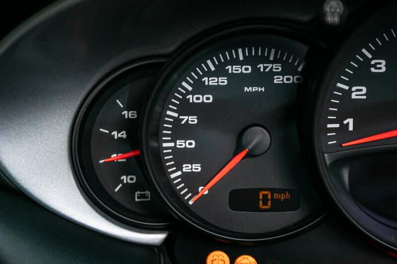 Immagine 11/40 di Porsche 911 GT3 Clubsport (2000)