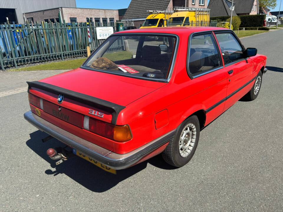 Image 3/6 of BMW 315 (1983)