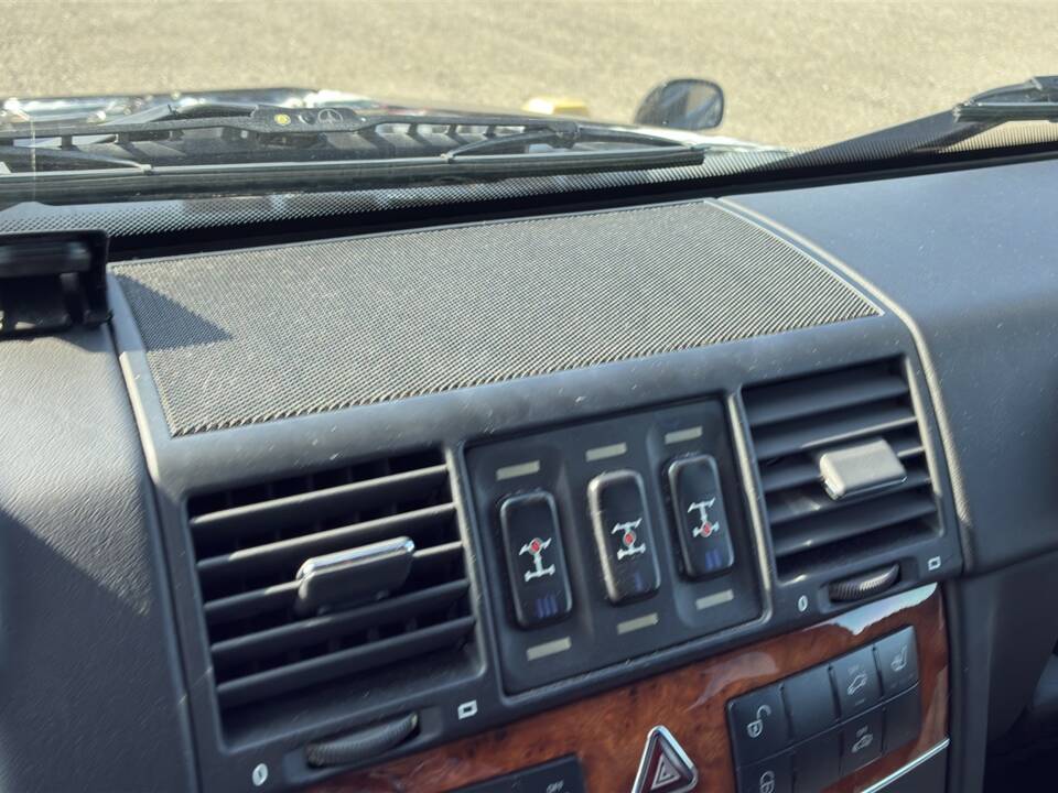 Bild 28/63 von Mercedes-Benz G 500 (lang) (2009)