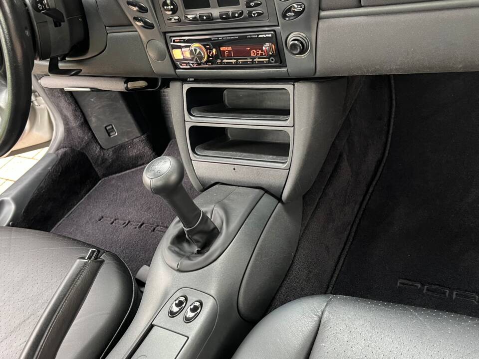 Image 20/49 of Porsche Boxster (1998)