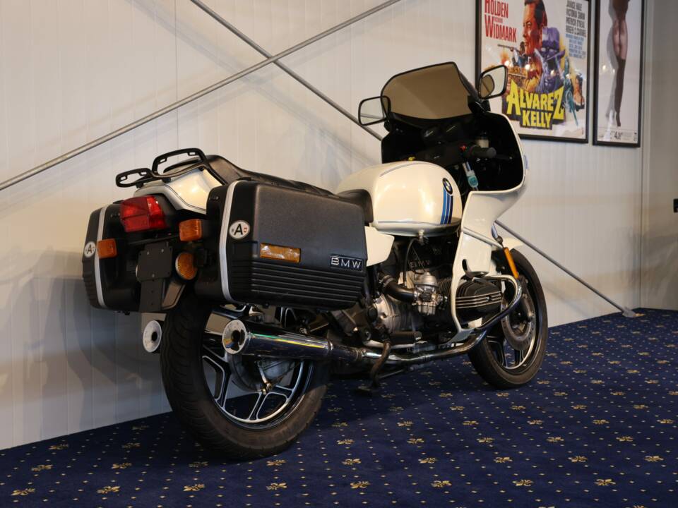 Image 5/32 of BMW R 100 RS (1987)