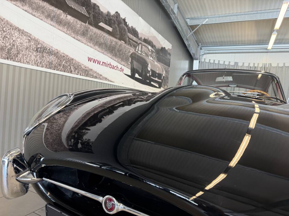 Bild 3/18 von Jaguar E-Type 4.2 (1966)