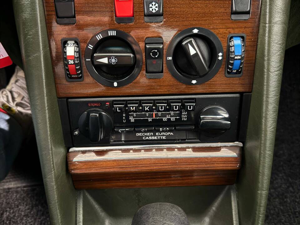 Image 19/19 of Mercedes-Benz 280 SEL (1983)